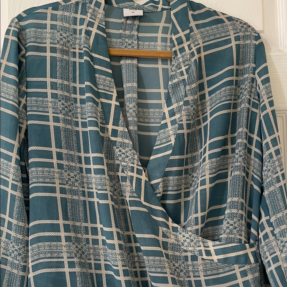 CAbi Teal and White Surplice Blouse - Picture 5 of 8